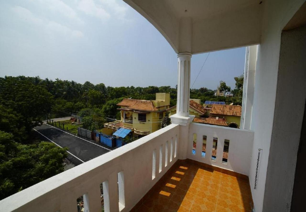 بونديتْشيري Hotel Castle Manor - Auroville Beach المظهر الخارجي الصورة